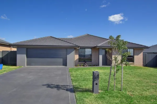 35 Grand Meadows Drive (1/1)