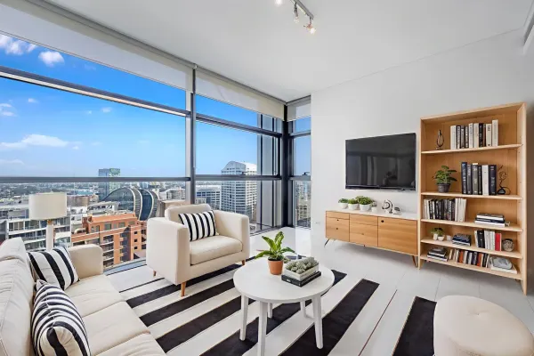3613/101 Bathurst Street (1/20)