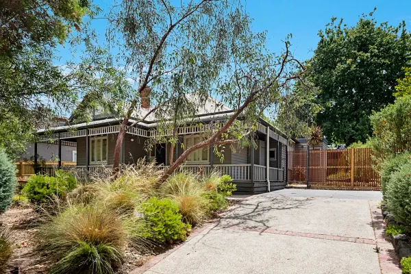 37 Kingston Road (1/10)