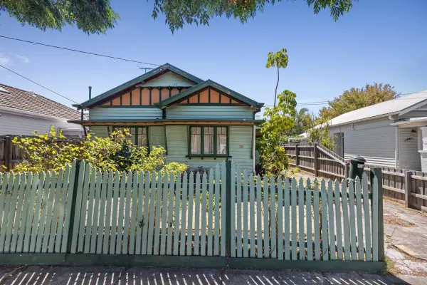 38 Alma Street (1/10)