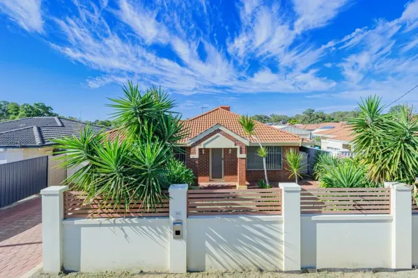 38 Bradley Way (1/23)