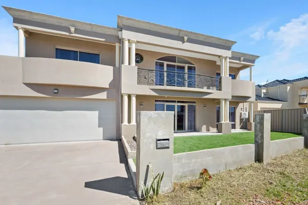 382 Walter Road West (1/22)