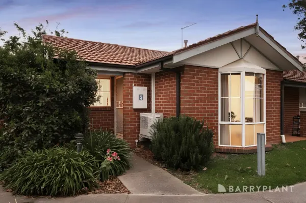 4/12-18 Margaret Crescent (1/11)