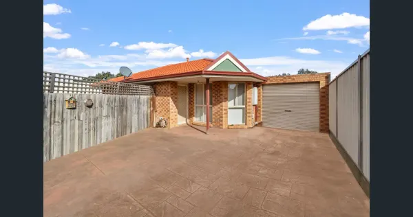4/137 Opie Road (1/10)
