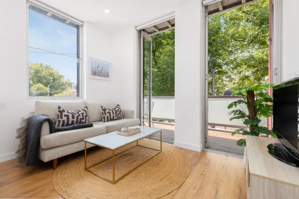 4/14 Fitzroy Street (1/9)