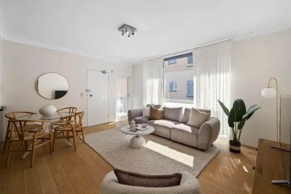 4/65 Wentworth Street (1/9)