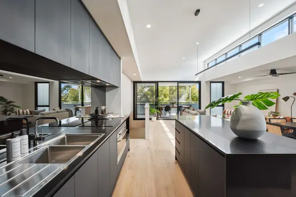 4/8 Wood Street (1/19)