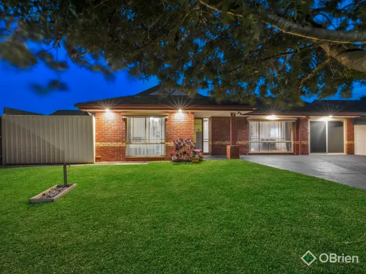 4 Chesterfield Drive (1/22)