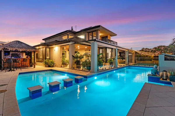 4 Jeddah Court (1/37)