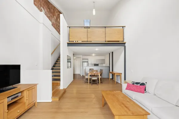 40/569 Wellington Street (1/14)