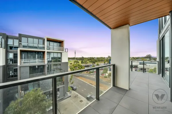 404/93 Furlong Road (1/17)