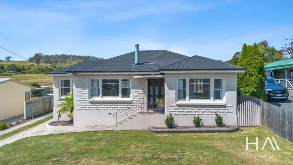 409 St Leonards Road (1/19)