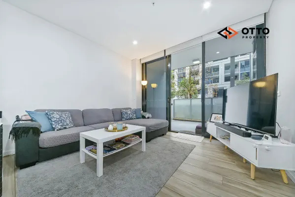 41/1 Betty Cuthbert Avenue (1/15)