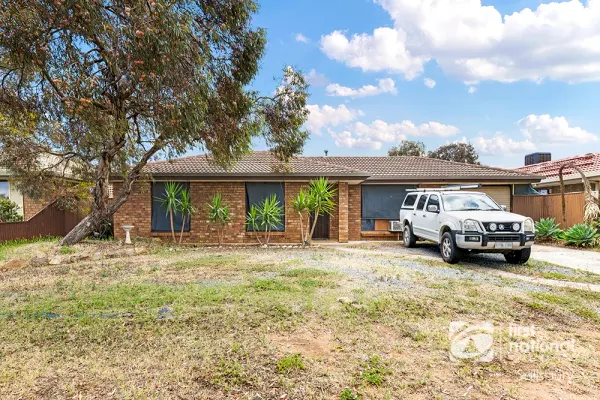 41 Kensington Way (1/10)
