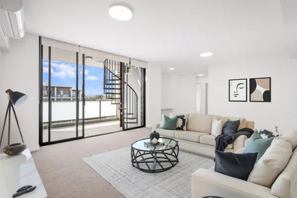 414/10 Hezlett Road (1/9)