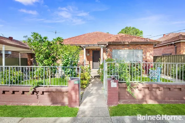 42 Margaret Street (1/12)