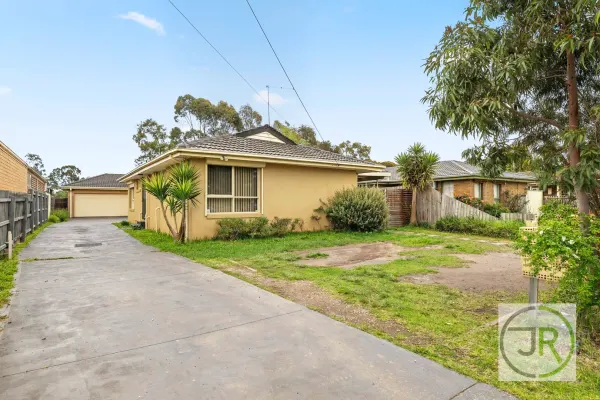 42 Riverview Crescent (1/16)