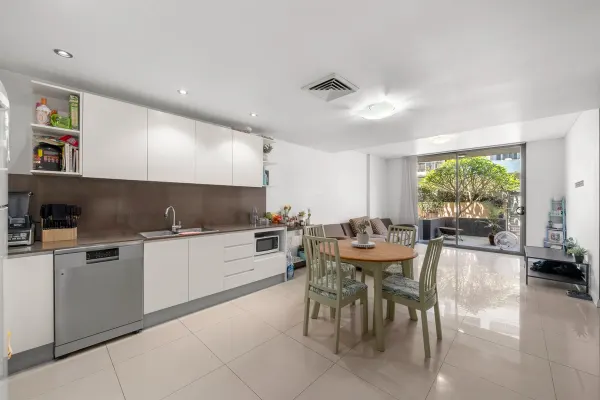 4203/42-44 Pemberton Street (1/8)