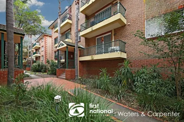 43/18 Clarence Street (1/8)