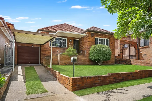 44 Rosemeath Avenue (1/11)