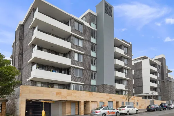 47/20 Matthews Street (1/9)