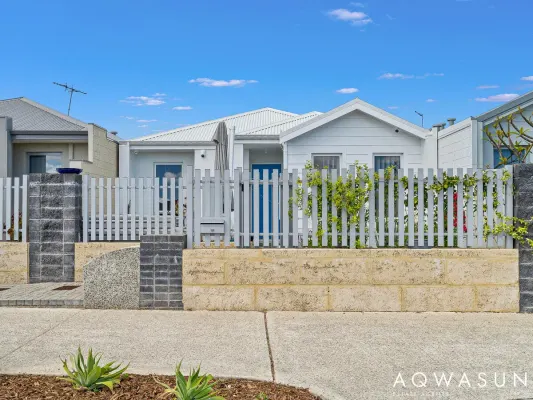 48 Adelong Avenue (1/23)