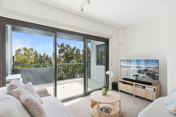 49/59 Breaksea Drive (1/21)