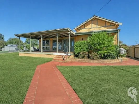 49A Walowa Street (1/21)