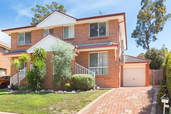5 Abraham Close (1/1)