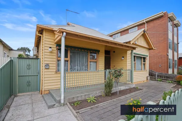 5 Bennett Street (1/11)