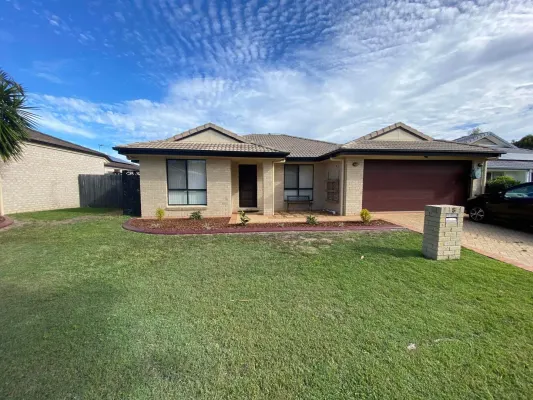 5 Biggera Court (1/12)