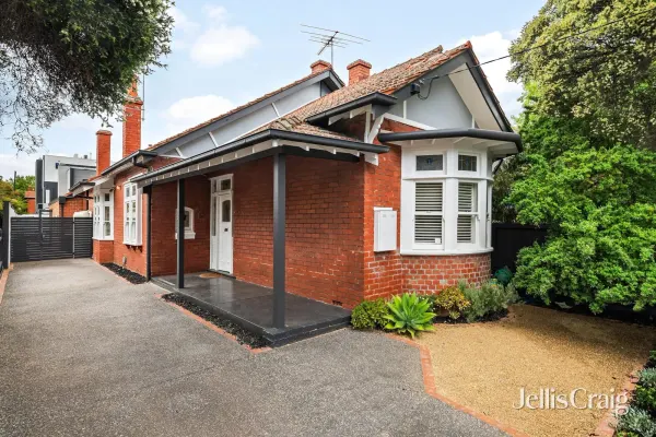 5 Hartpury Avenue (1/19)