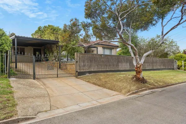 5 McGowan Road (1/25)