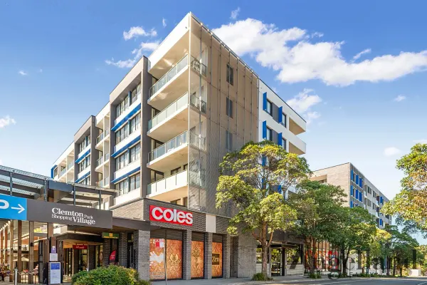 504/70 Charlotte Street (1/9)