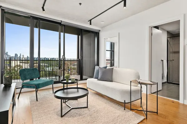 506/8 Joseph Road (1/10)