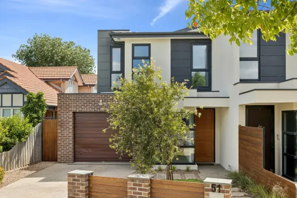 51 Brett Street (1/11)