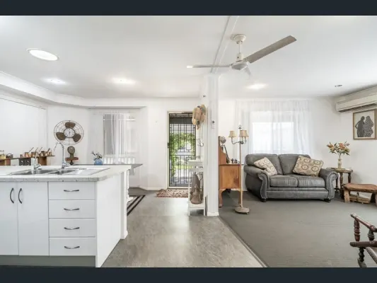 52/42 Southern Cross Drive (1/25)
