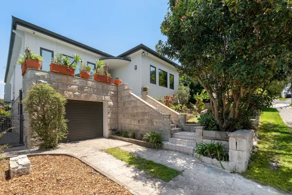 52 Wolli Creek Road (1/11)