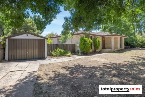 54 Daintree Crescent (1/9)