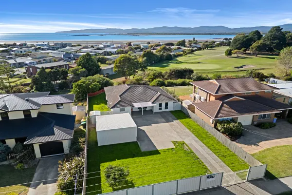 57 Shearwater Boulevard (1/24)