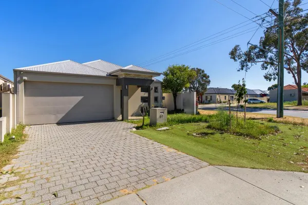 57 Wittering Crescent (1/31)