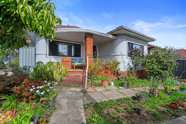 571 Hume Highway (1/14)