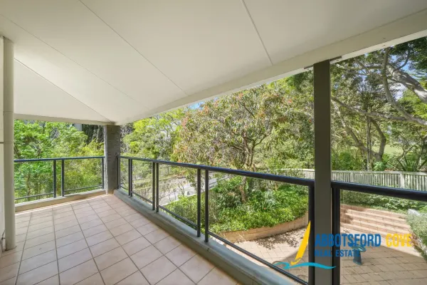 6/1 Harbourview Crescent (1/17)