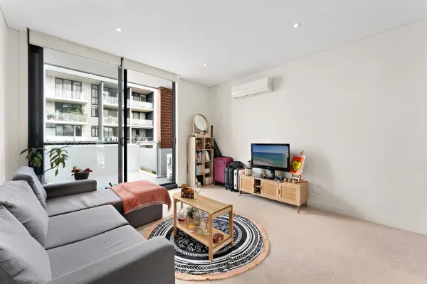 6/12 Victa Street (1/9)