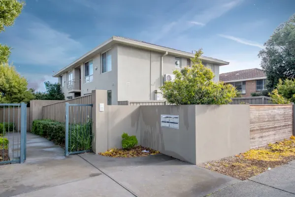 6/1796-1800 Dandenong Road (1/9)