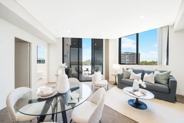 601/9 Mafeking Avenue (1/10)