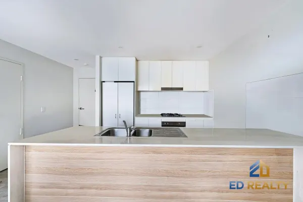 61/37-41 Charles Street (1/8)