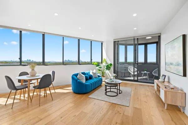 611/8 Wharf Road (1/14)