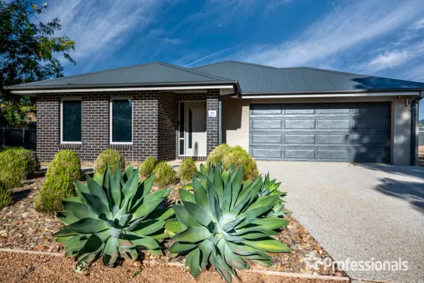 65 Robinson Way (1/28)
