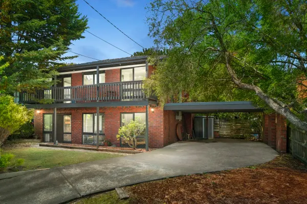 66 Woodville Road (1/13)